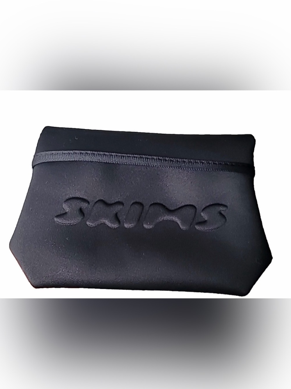 SKIMS Small Neoprene Pouch Soot Black NWT Sealed Travel Cosmetic Makeup Bag